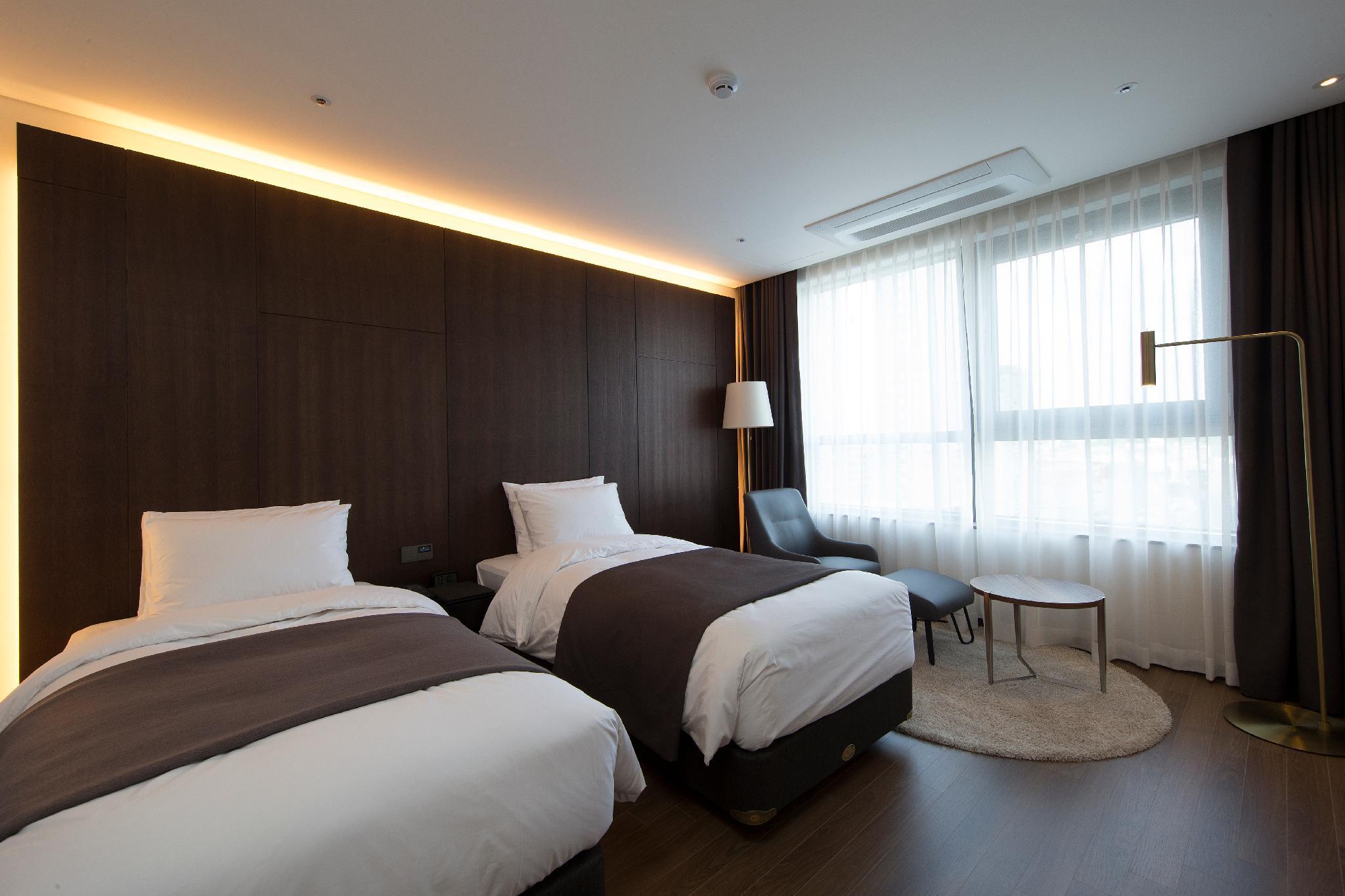 Hotel Ramada By Wyndham Daejeon Exterior foto