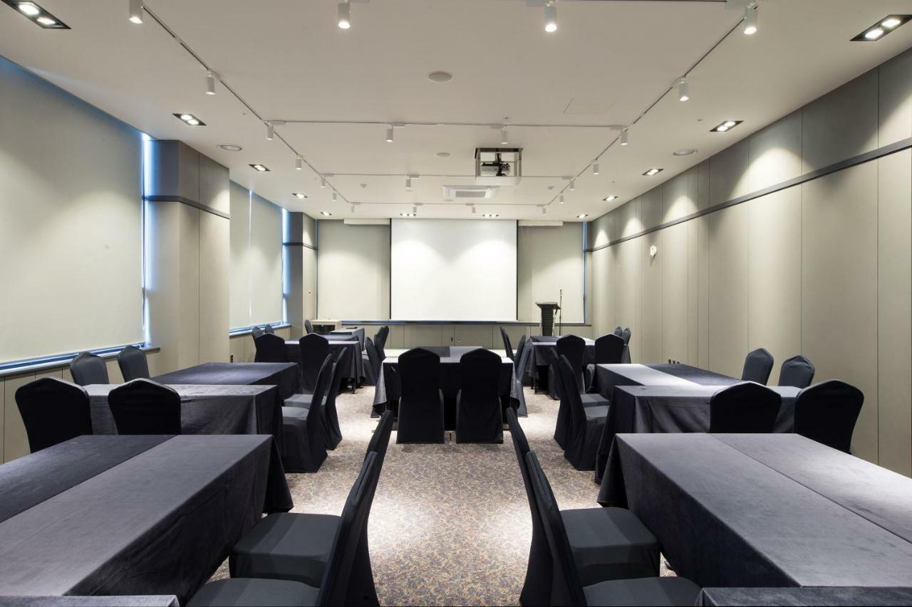 Hotel Ramada By Wyndham Daejeon Exterior foto